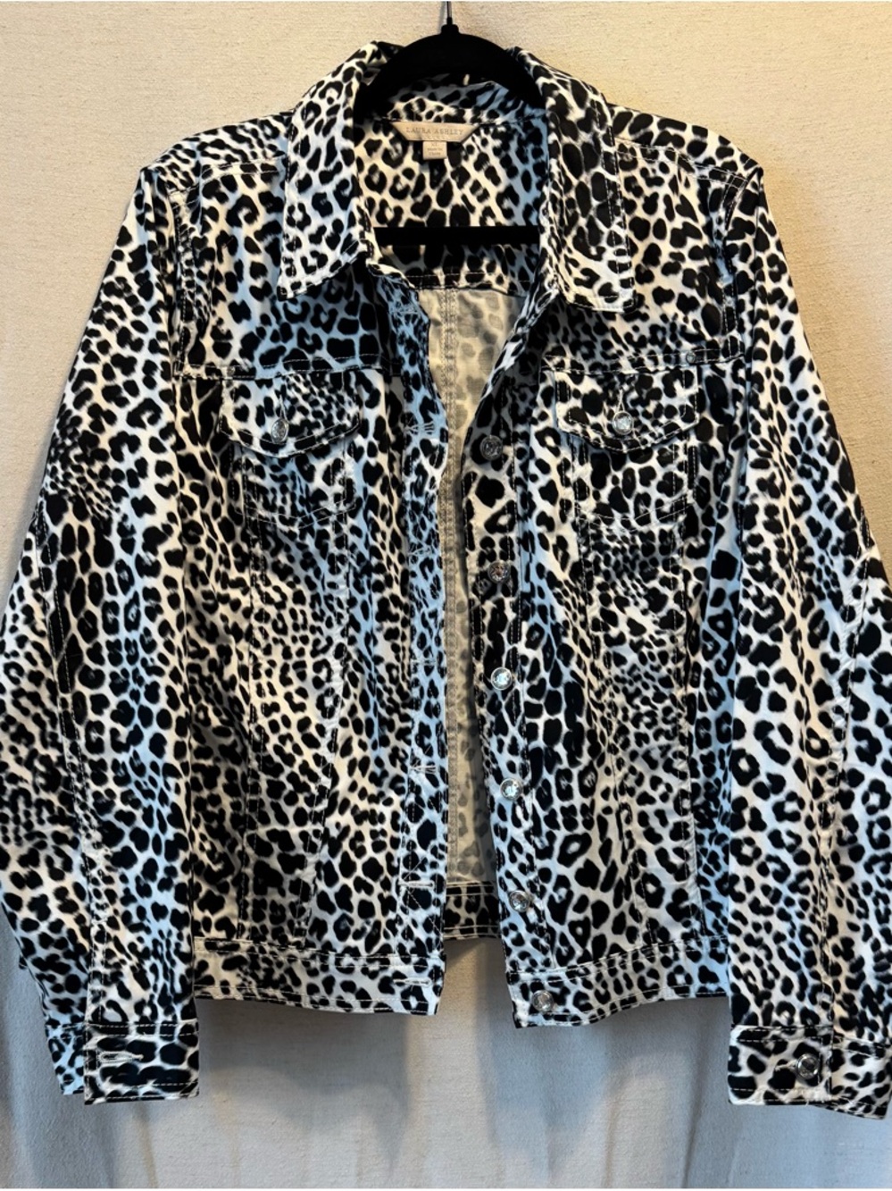 Laura Ashley Snow Leopard Print Denim Jacket XL - Picture 9 of 9
